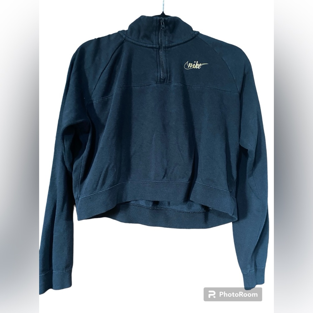 Nike 1/4 Zip Cropped Pullover Top
